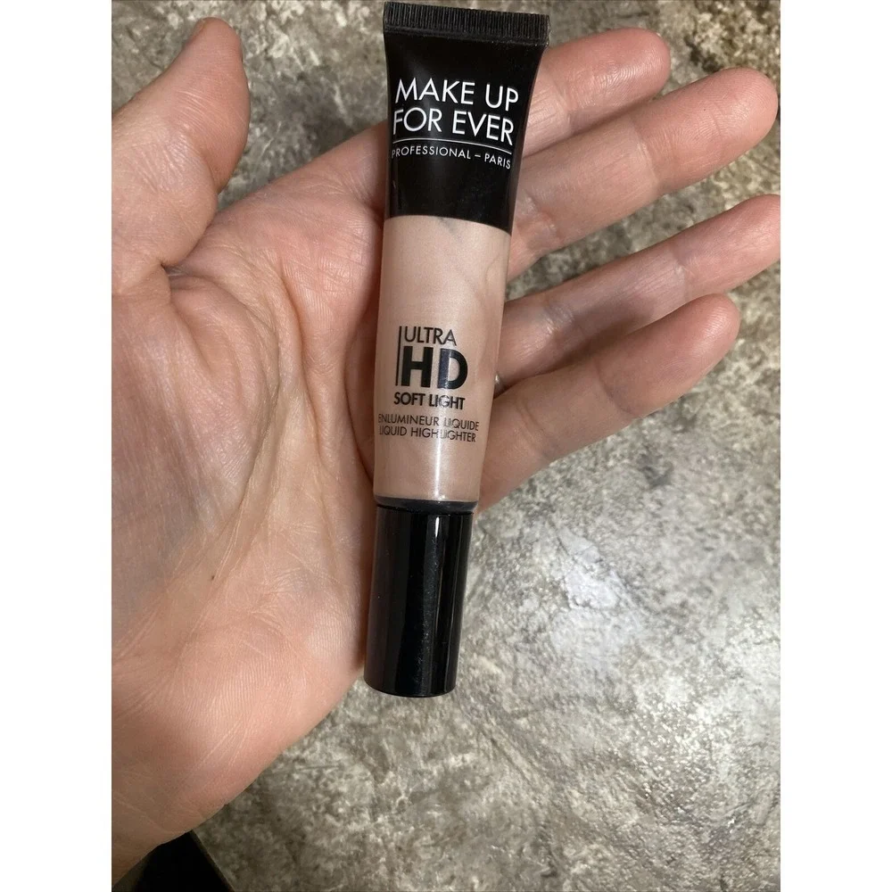 Make Up For Ever Ultra HD Soft Light Liquid - #20 Ultra HD Soft‎ Light NWOB